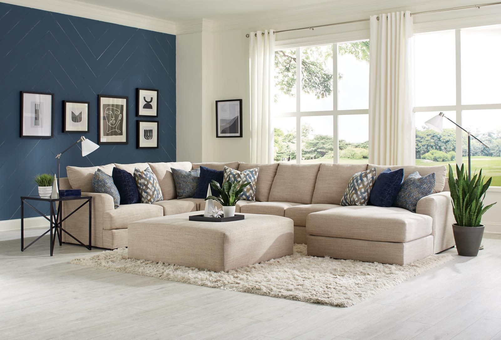 Laguna modular outlet sectional